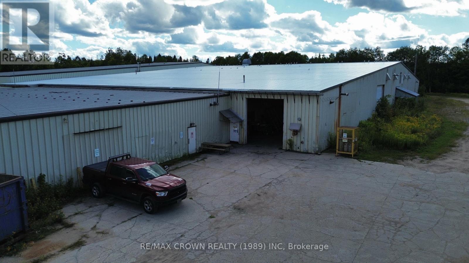 400 Centre Street, Burk's Falls, Ontario  P5E 1G3 - Photo 12 - X13747150
