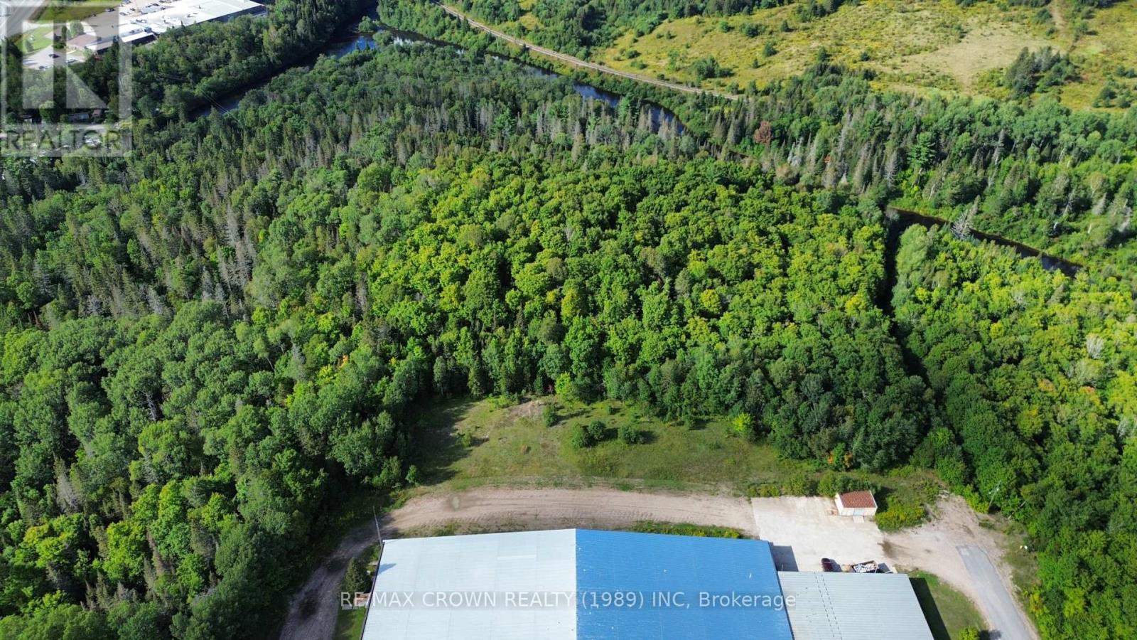 400 Centre Street, Burk's Falls, Ontario  P5E 1G3 - Photo 22 - X13747150