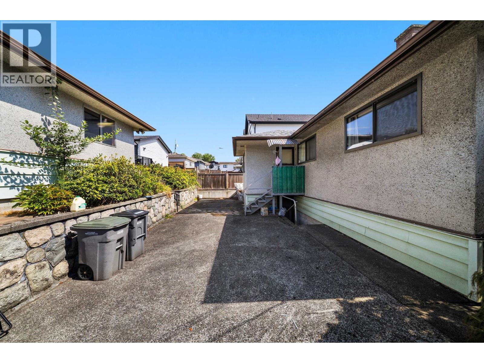 715 E 63rd Avenue, Vancouver, British Columbia  V5X 2K6 - Photo 14 - R3161696