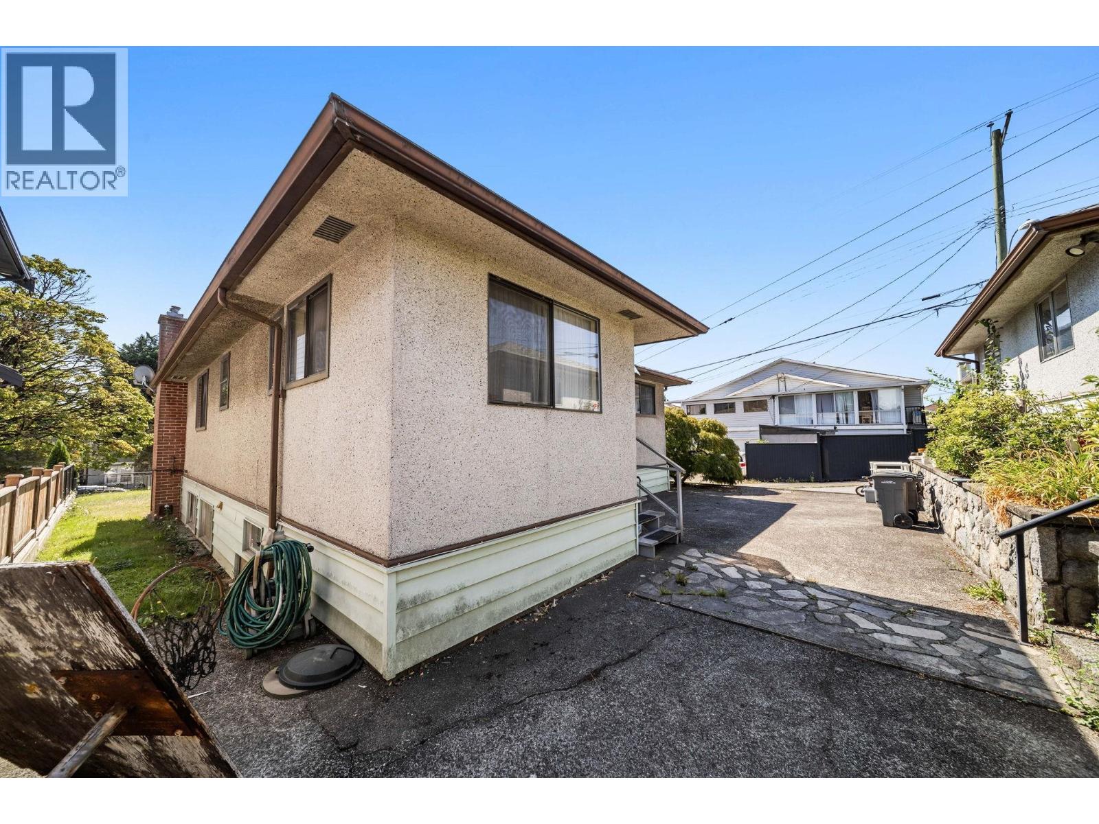 715 E 63rd Avenue, Vancouver, British Columbia  V5X 2K6 - Photo 16 - R3161696