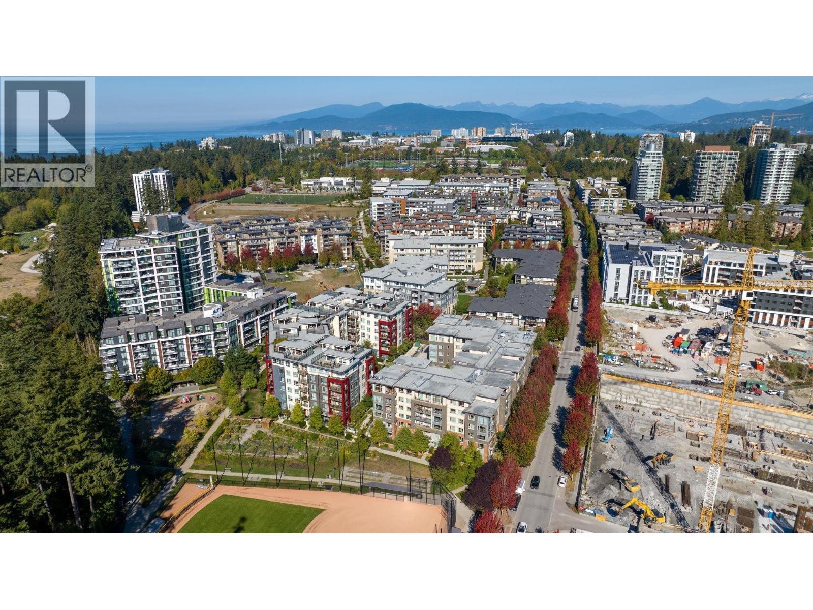 400 3581 Ross Drive, Vancouver, British Columbia  V6S 0K5 - Photo 3 - R3161701