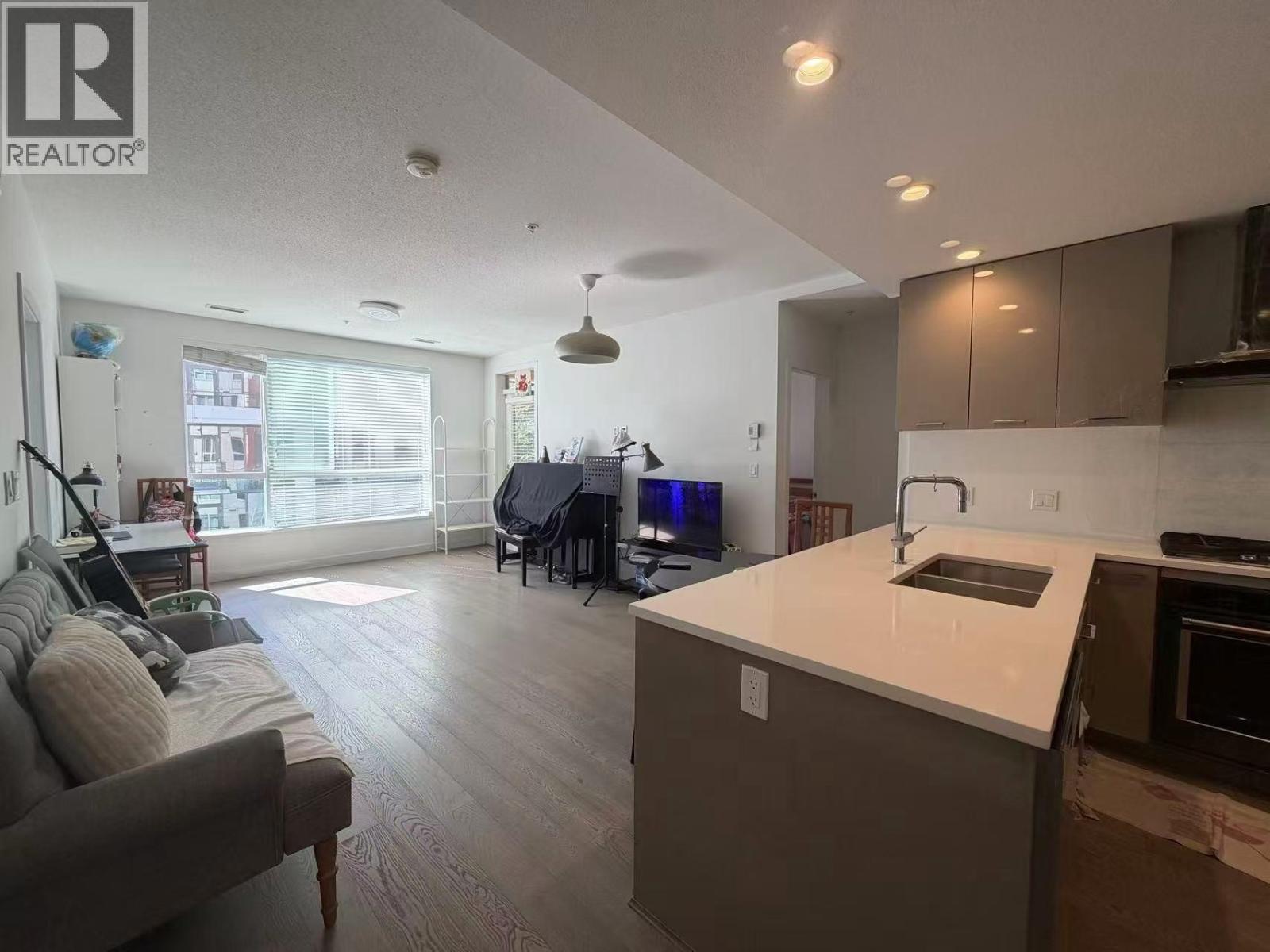 400 3581 Ross Drive, Vancouver, British Columbia  V6S 0K5 - Photo 9 - R3161701