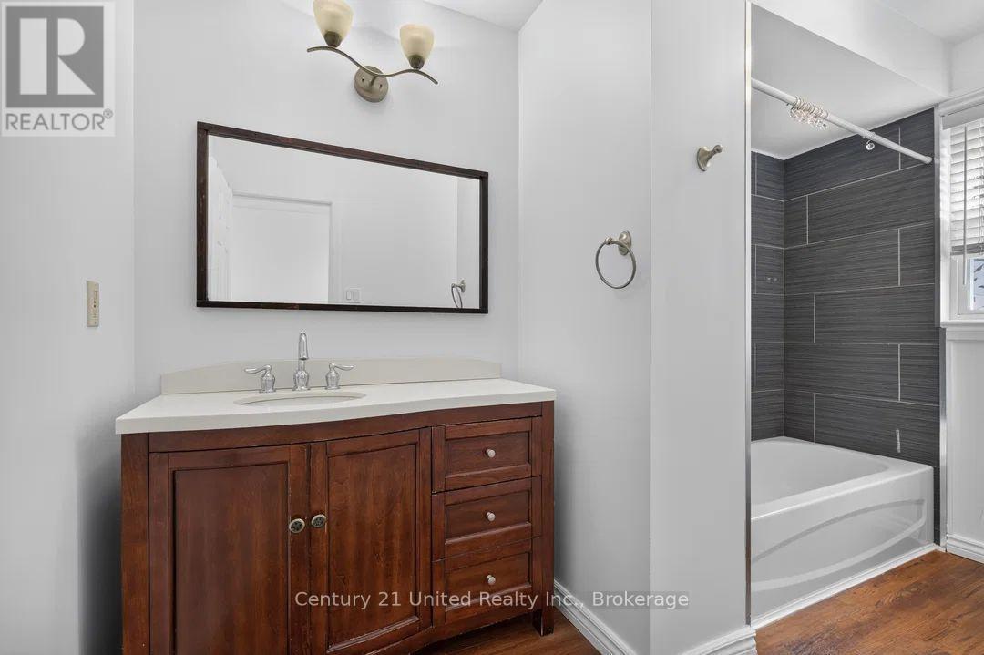61 Broadlands Crescent, Clarington, Ontario  L1E 1R3 - Photo 11 - E13747106