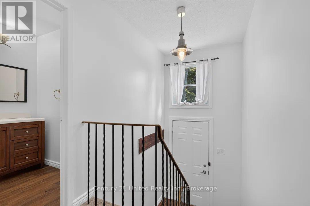 61 Broadlands Crescent, Clarington, Ontario  L1E 1R3 - Photo 7 - E13747106