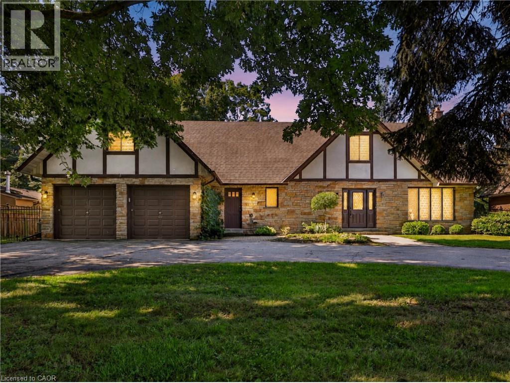 30 Birkbank Drive