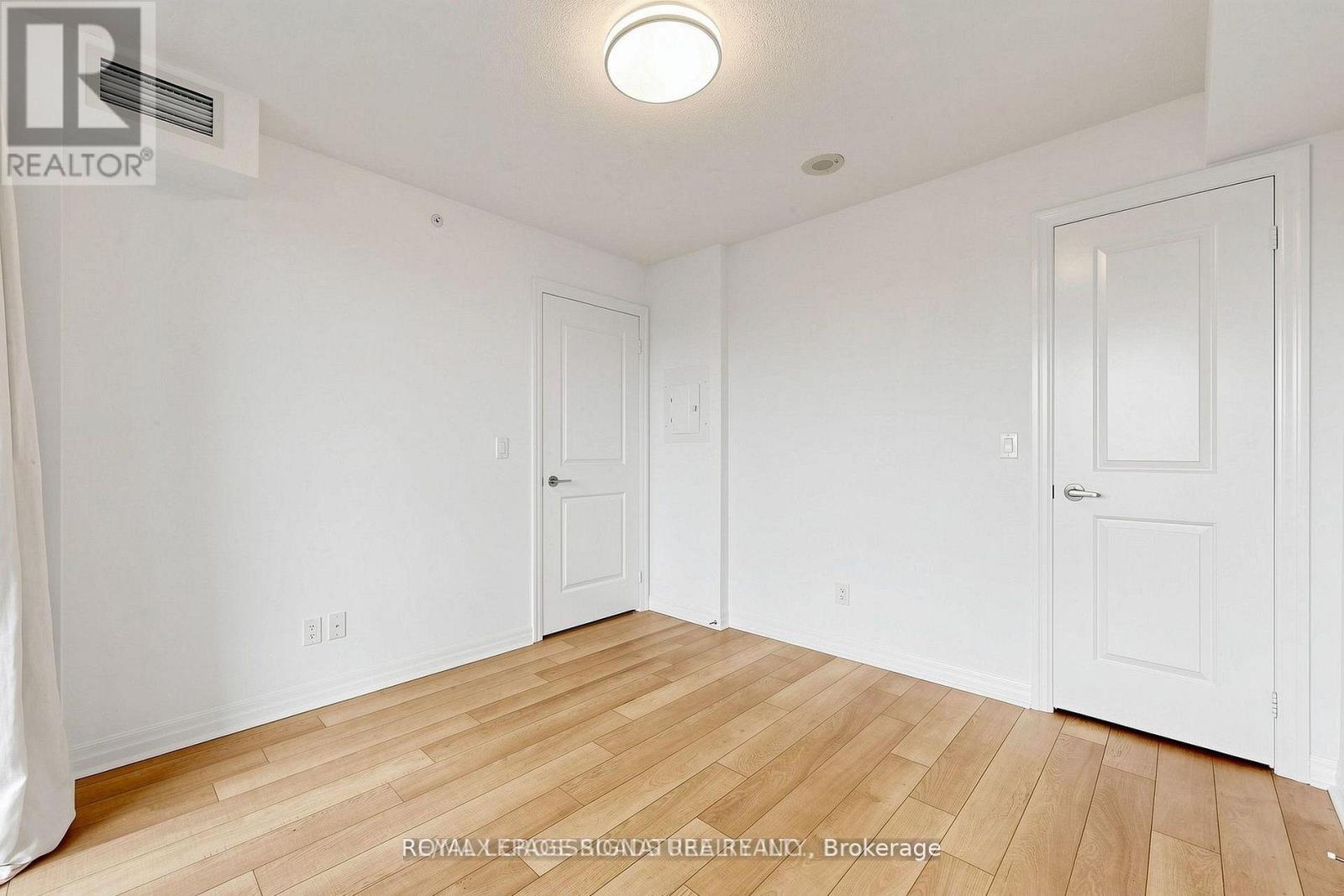 1501 - 275 Yorkland Road, Toronto, Ontario  M2J 0B4 - Photo 13 - C13747092