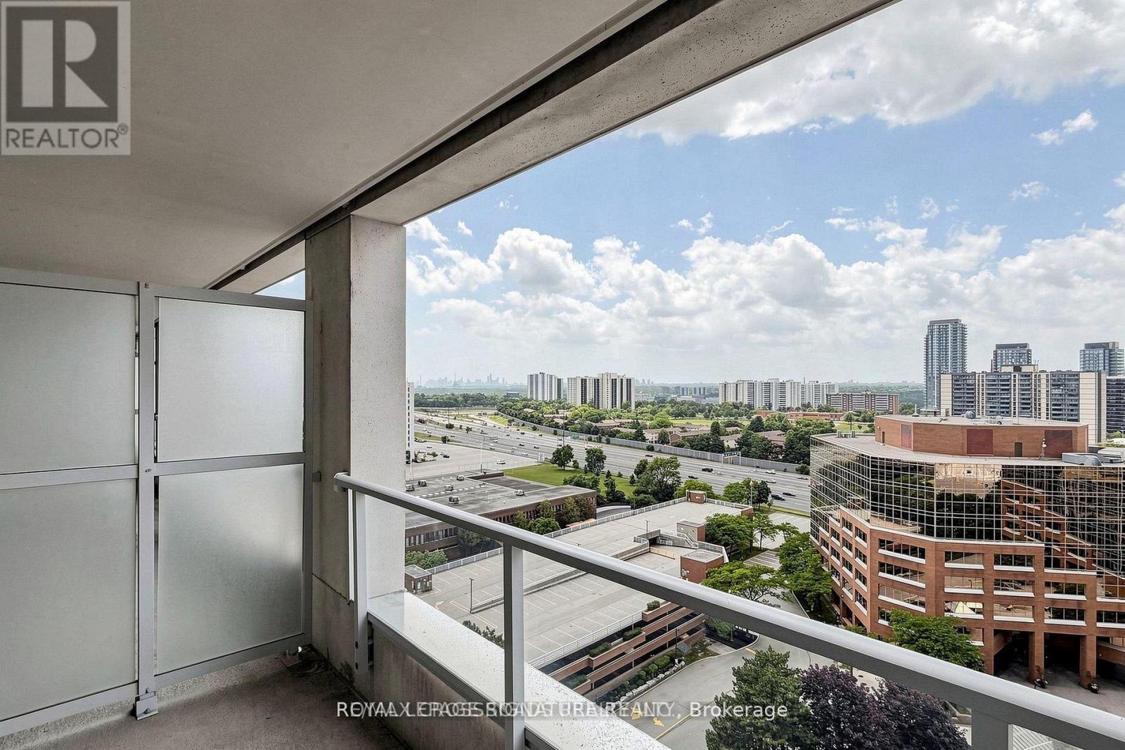 1501 - 275 Yorkland Road, Toronto, Ontario  M2J 0B4 - Photo 16 - C13747092