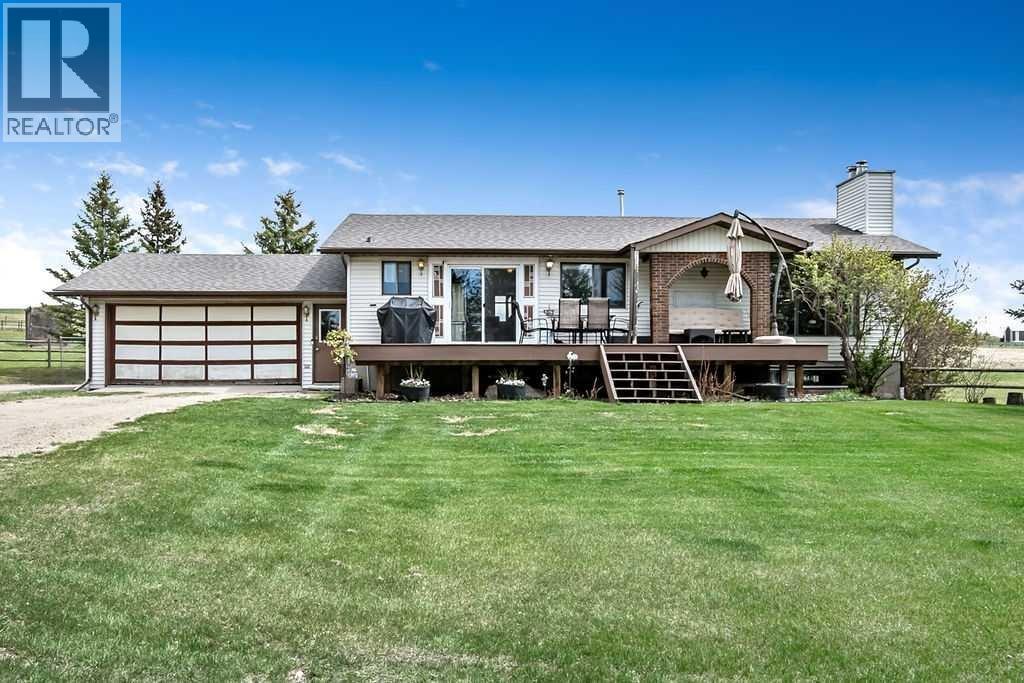 42239 Weedon Trail, Rural Rocky View County, Alberta T4C 3A2 - Photo 4 - A2314623