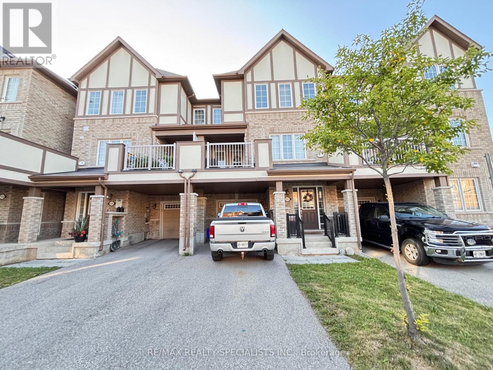 127 FROST COURT, Milton, Ontario