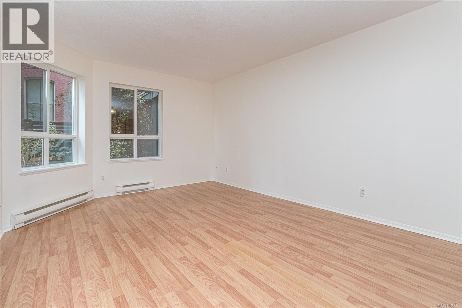 106 1015 Johnson St, Victoria, British Columbia  V8V 3N6 - Photo 11 - 1048583