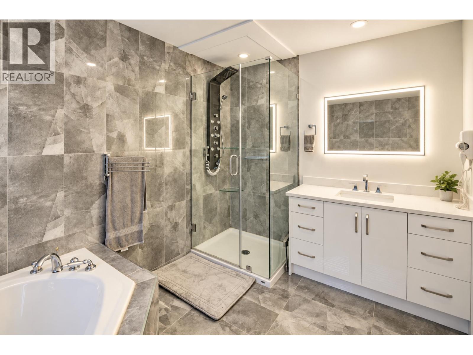 23717 110 Avenue, Maple Ridge, British Columbia  V2W 1E7 - Photo 22 - R3143075