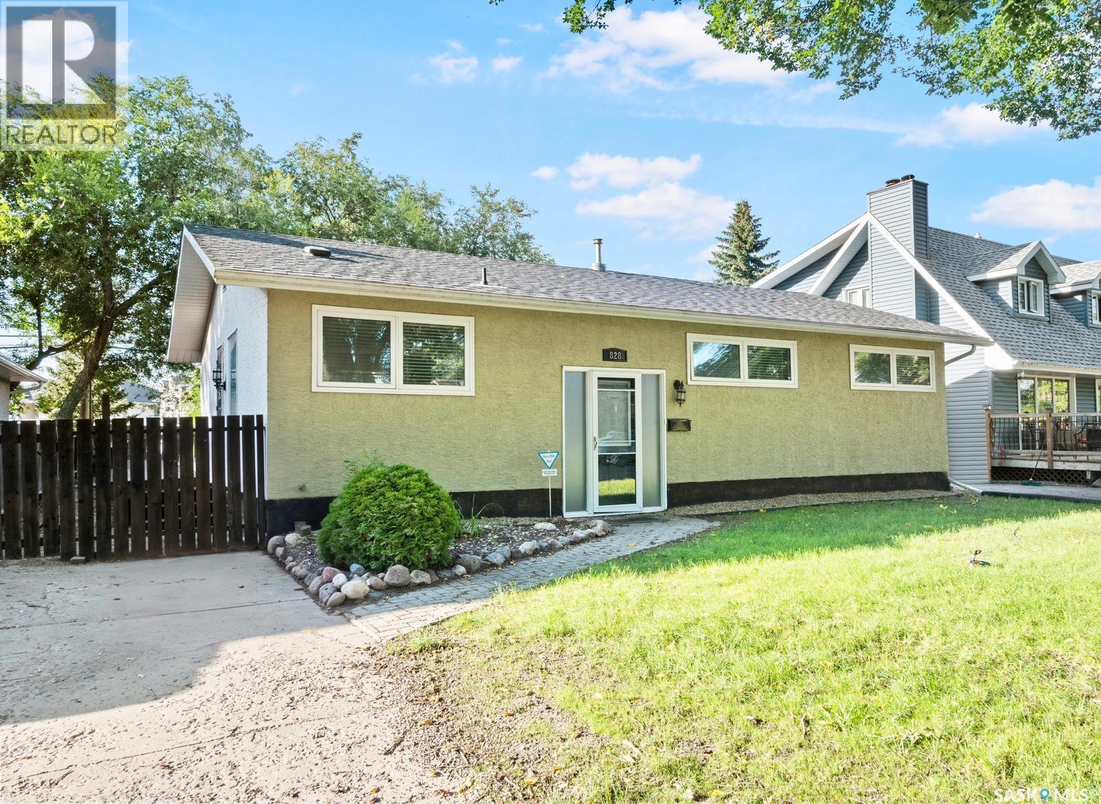 828 Shannon Road, Regina, Saskatchewan  S4S 5K2 - Photo 3 - SK047609