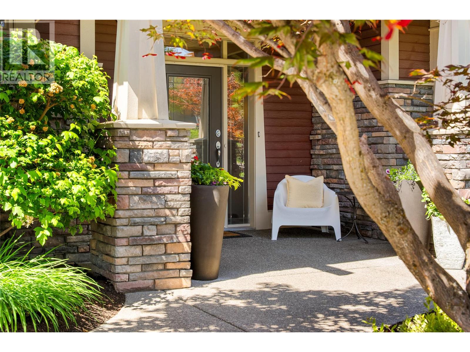 108 Mashie Crescent, Vernon, British Columbia  V1H 1V8 - Photo 4 - 10389252