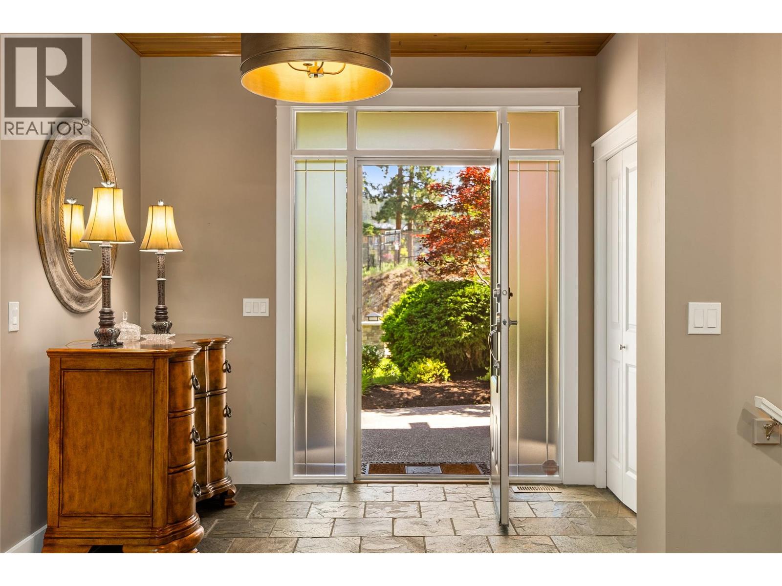 108 Mashie Crescent, Vernon, British Columbia  V1H 1V8 - Photo 6 - 10389252