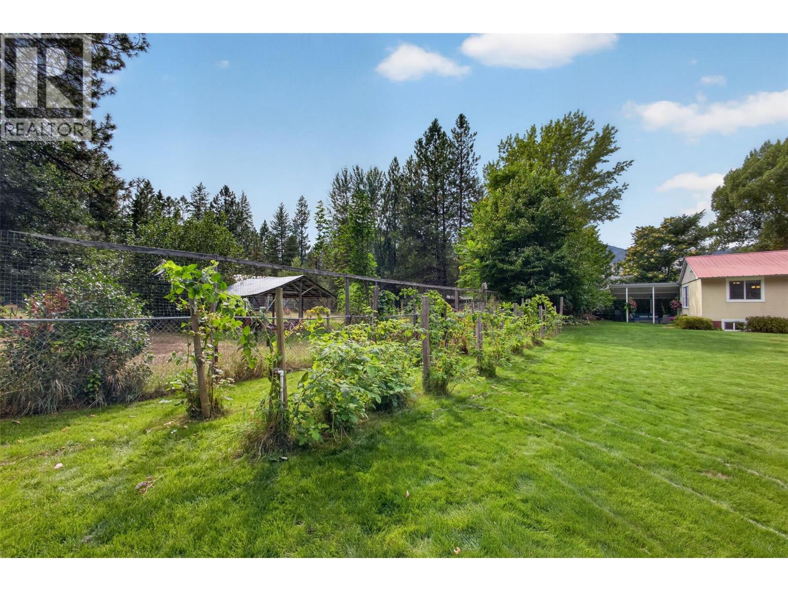 1659 Santa Rosa Road, Christina Lake, British Columbia  V0H 1E3 - Photo 56 - 10398775