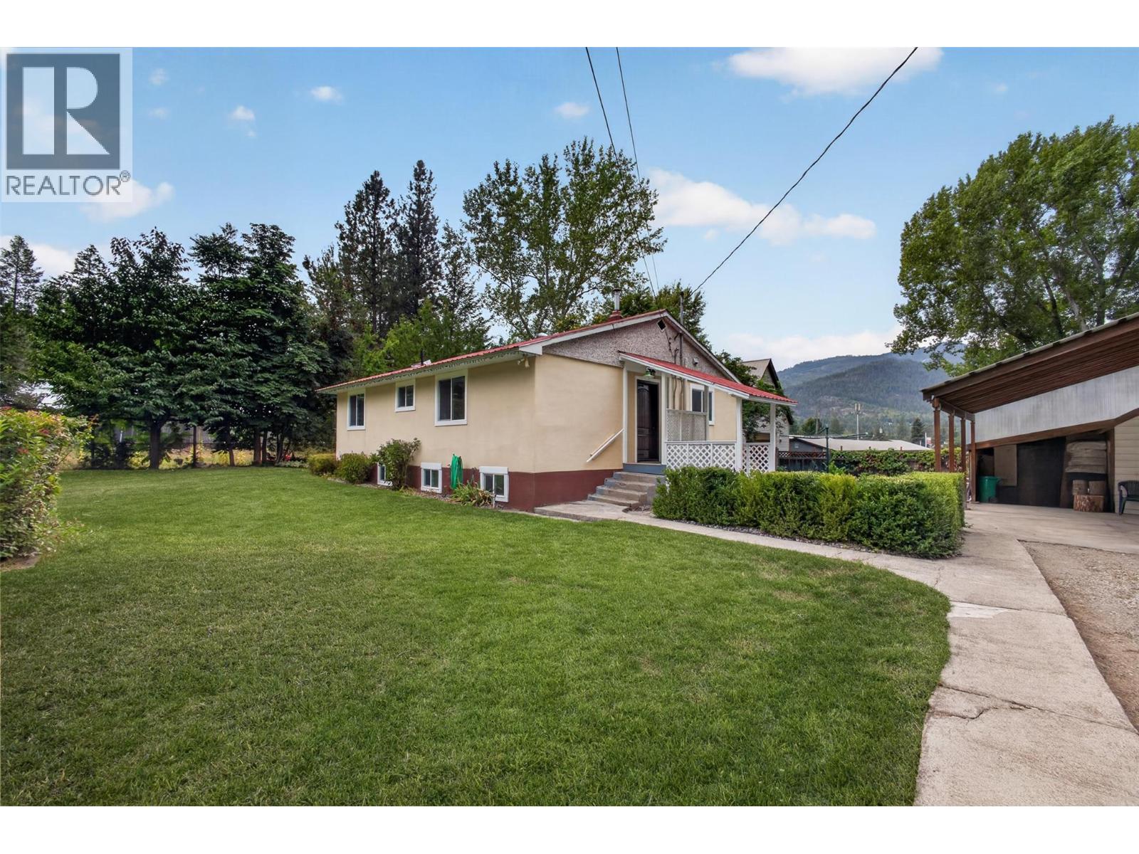 1659 Santa Rosa Road, Christina Lake, British Columbia