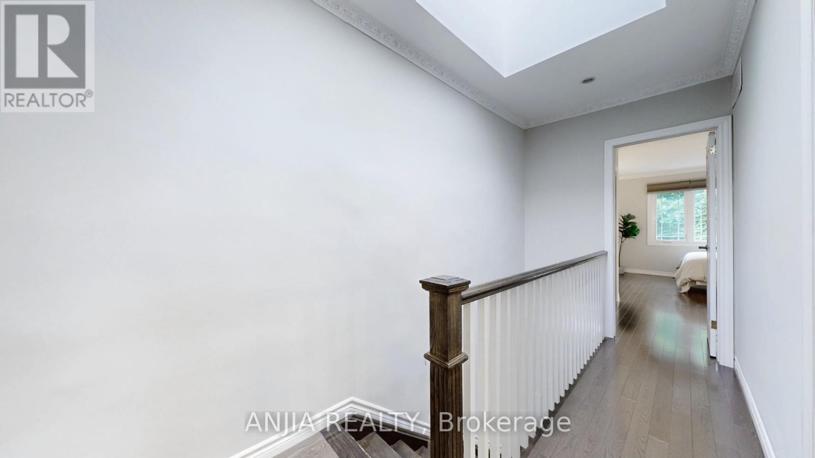 691 Greenwood Avenue, Toronto (Danforth), Ontario  M4J 4B6 - Photo 15 - E13564752