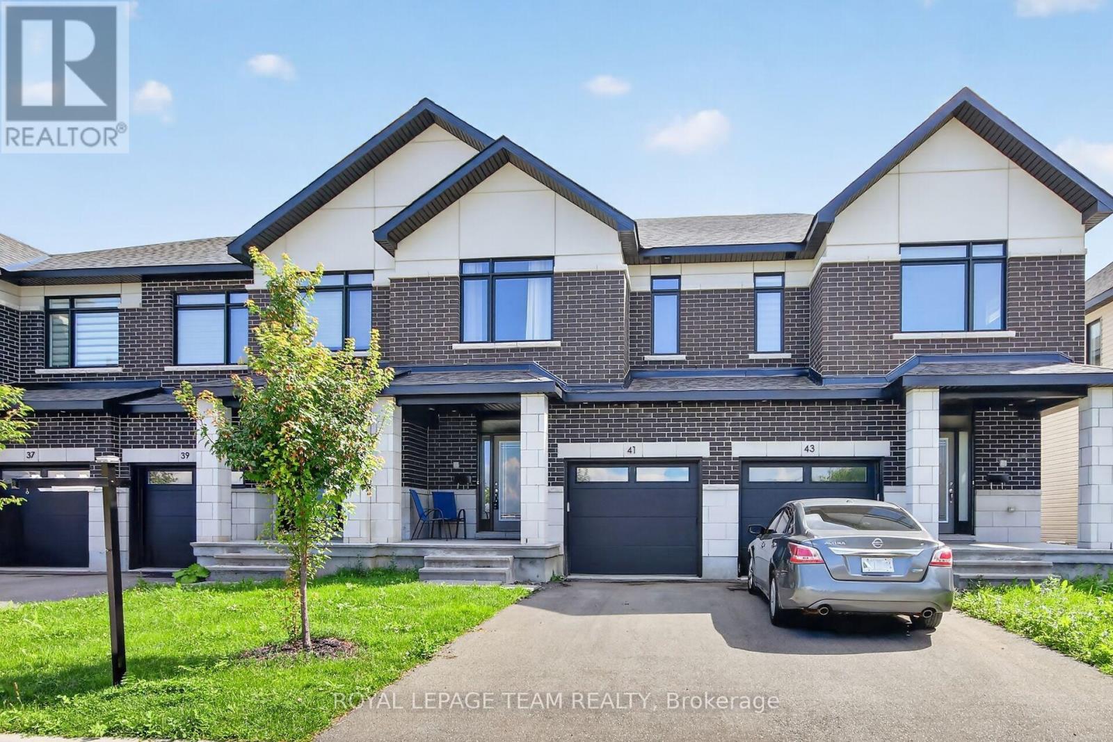 41 Moosonee Crescent, Ottawa, Ontario K4M 0M1 - Photo 2 - X13729924