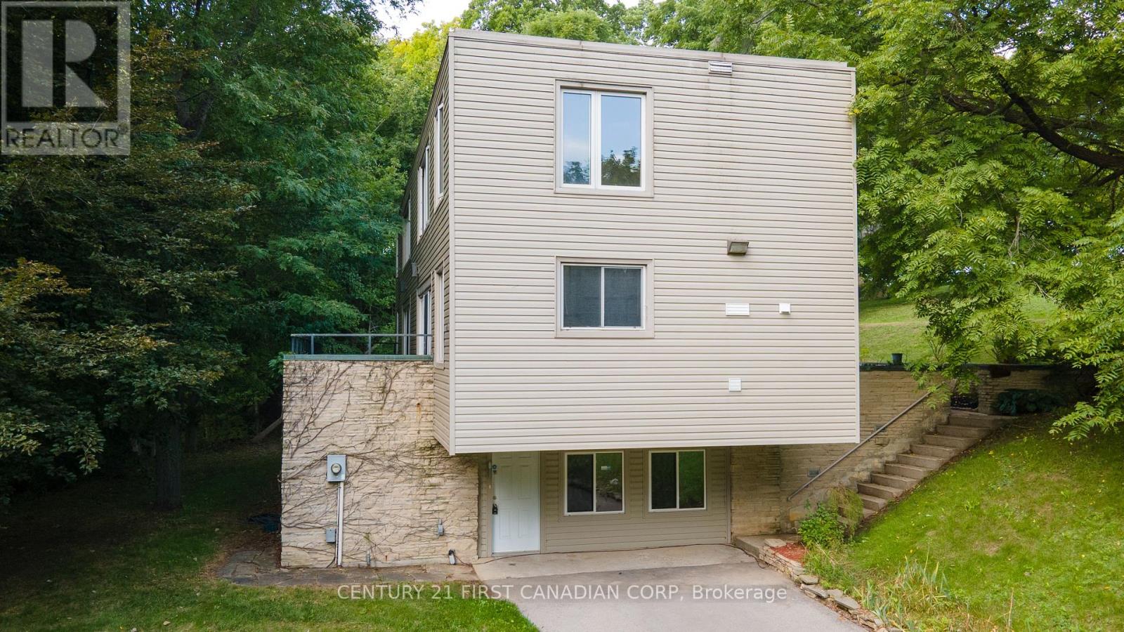 2546 Westdel Bourne, London South, Ontario  N6K 4R3 - Photo 9 - X13747304