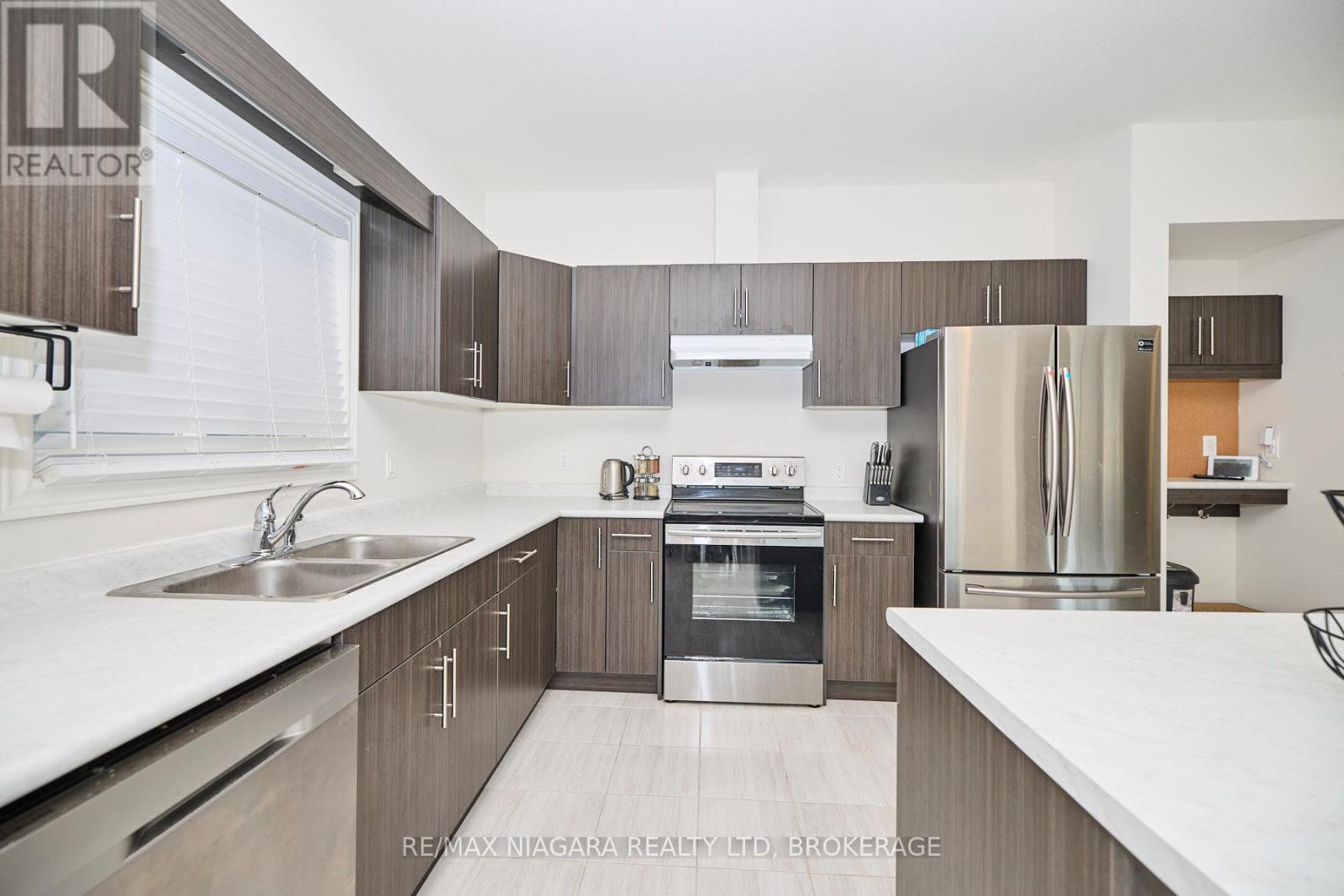 3595 Carolina Court, Fort Erie (Ridgeway), Ontario  L0S 1N0 - Photo 13 - X13535532