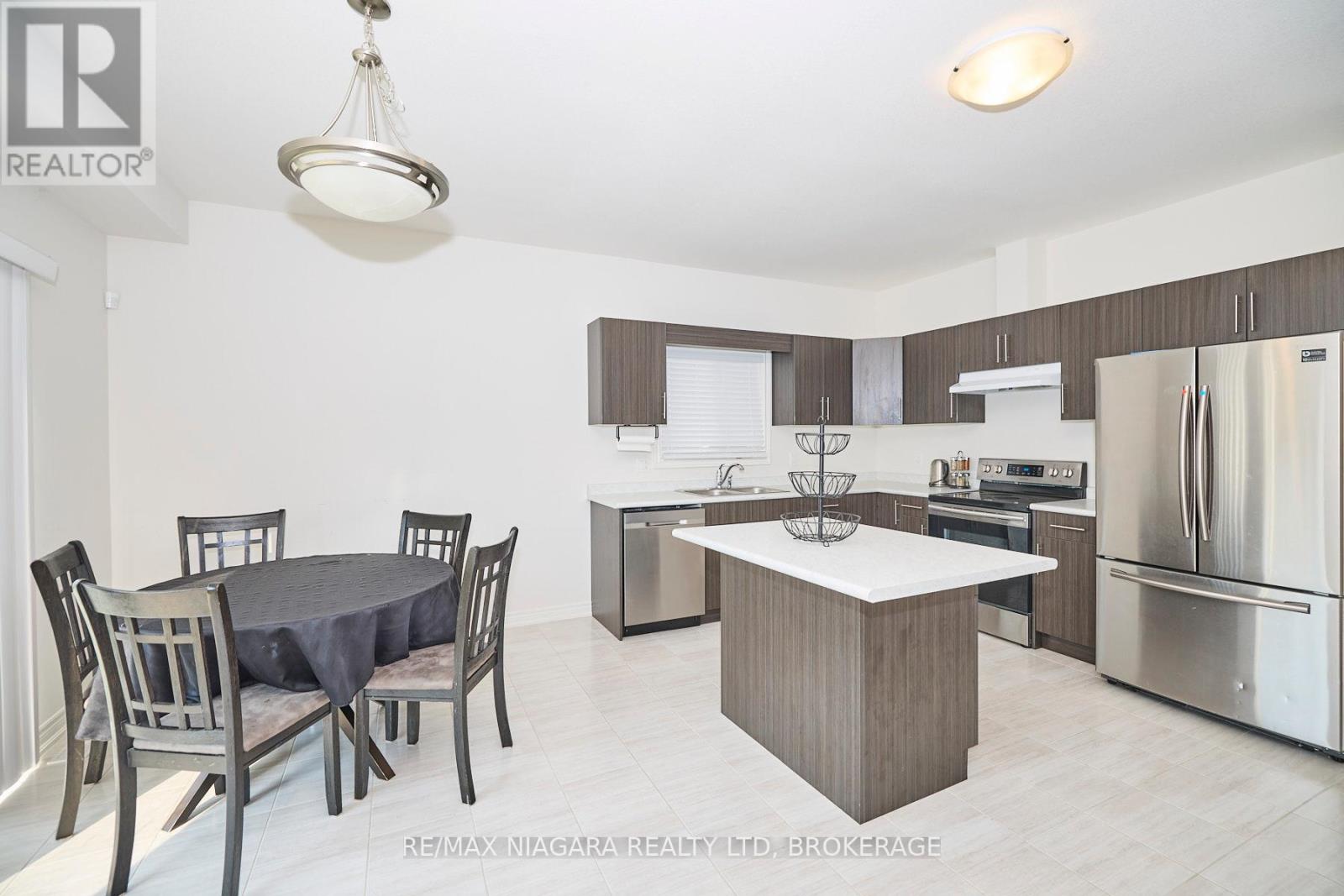 3595 Carolina Court, Fort Erie (Ridgeway), Ontario  L0S 1N0 - Photo 11 - X13535532