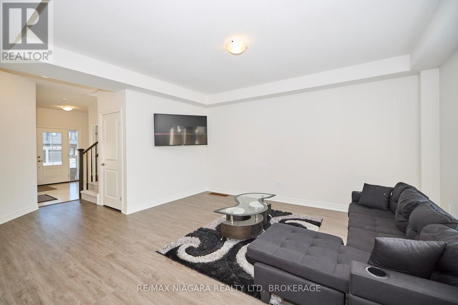 3595 Carolina Court, Fort Erie (Ridgeway), Ontario  L0S 1N0 - Photo 9 - X13535532