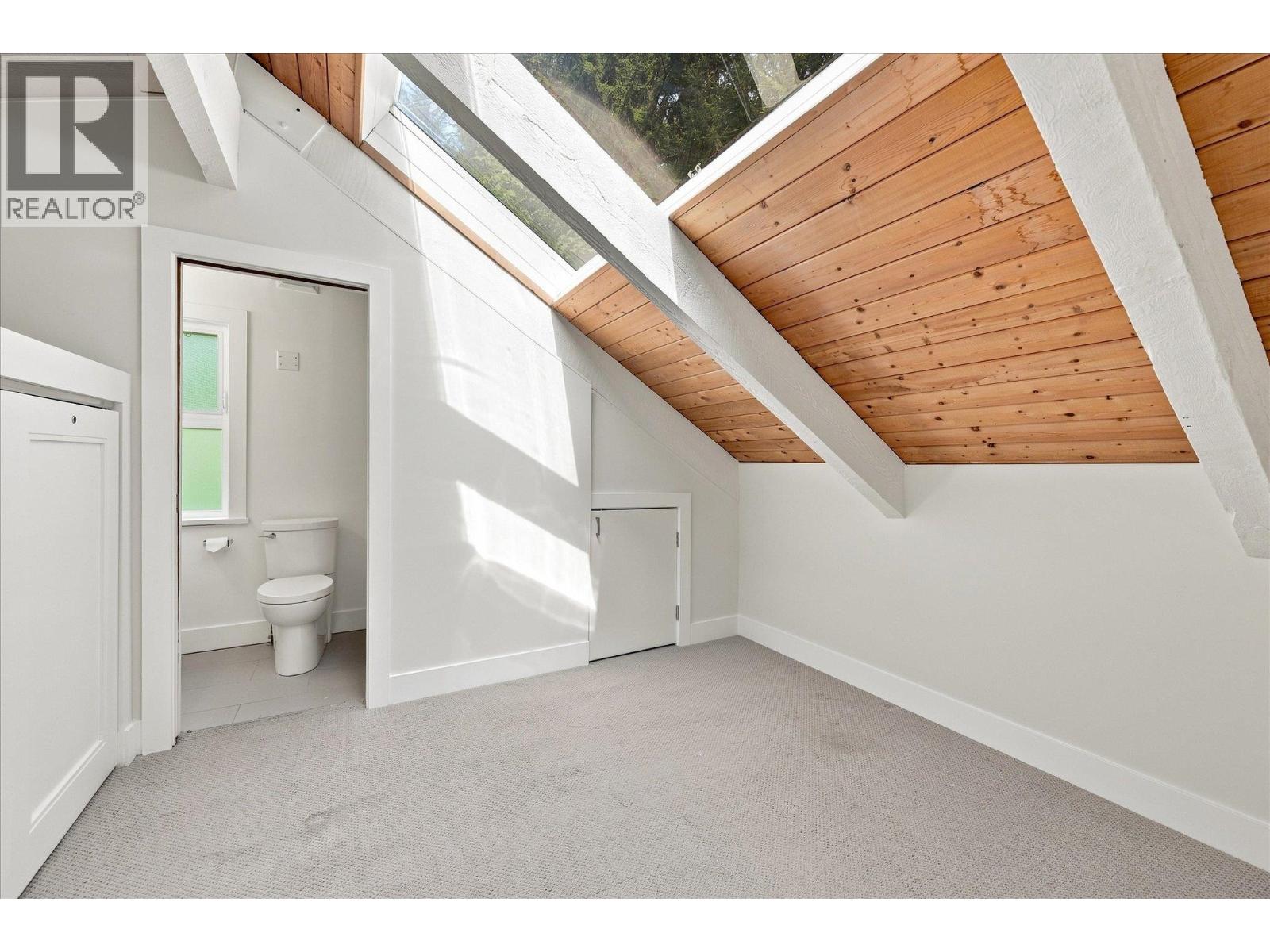 3015 Alpine Crescent, Whistler, British Columbia  V8E 0B8 - Photo 11 - R3161658