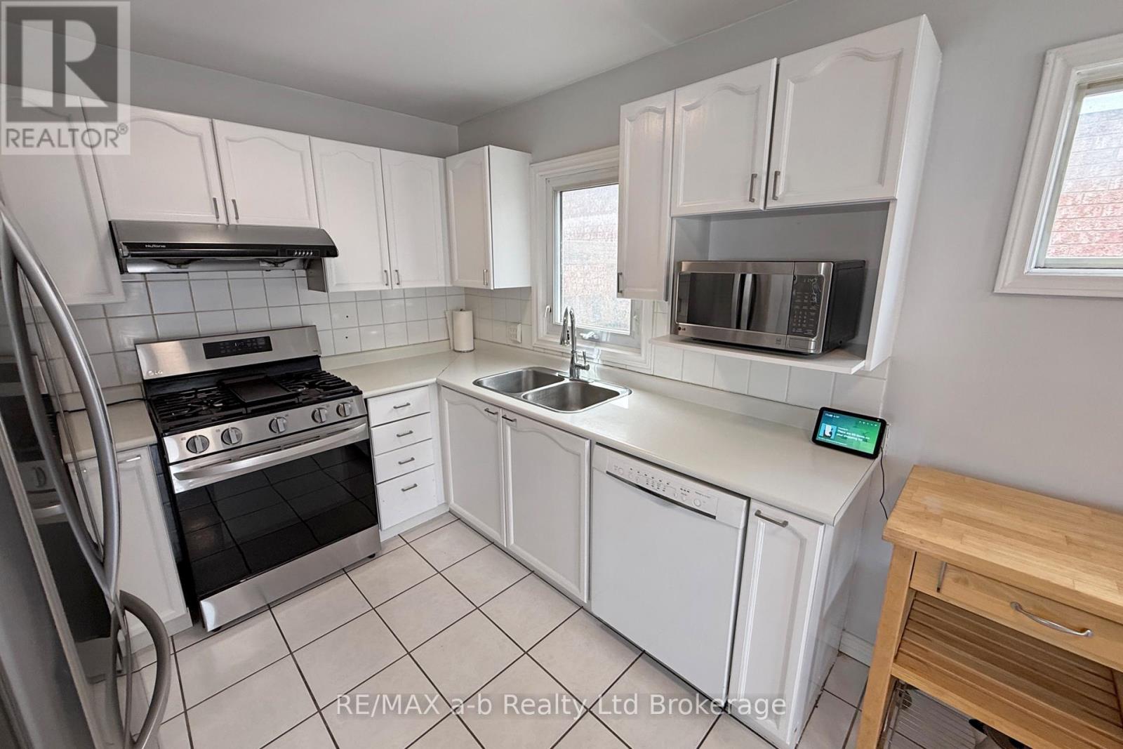 169 Diefenbaker Drive, Woodstock, Ontario  N4S 8V7 - Photo 15 - X13165448