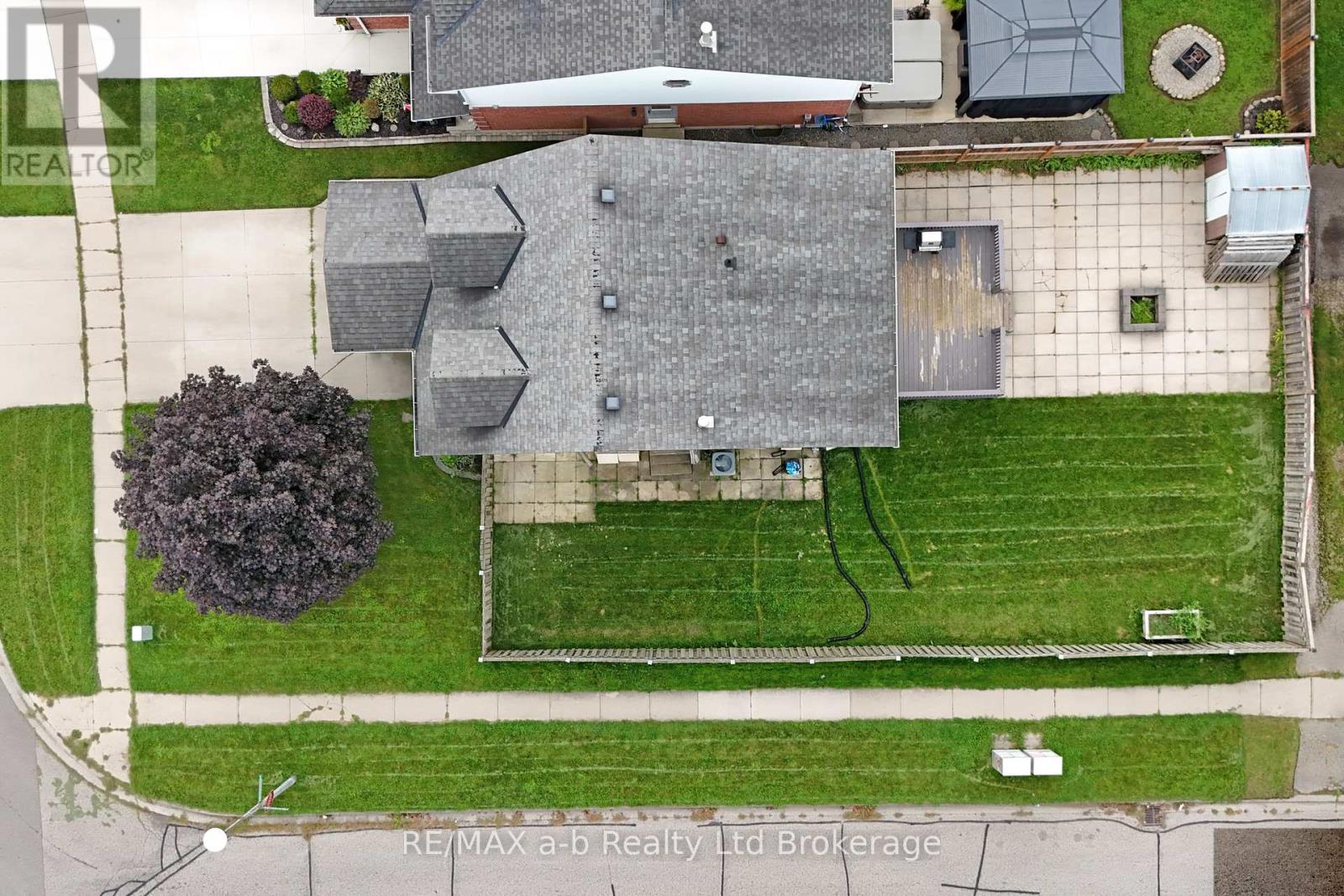 169 Diefenbaker Drive, Woodstock, Ontario  N4S 8V7 - Photo 4 - X13165448