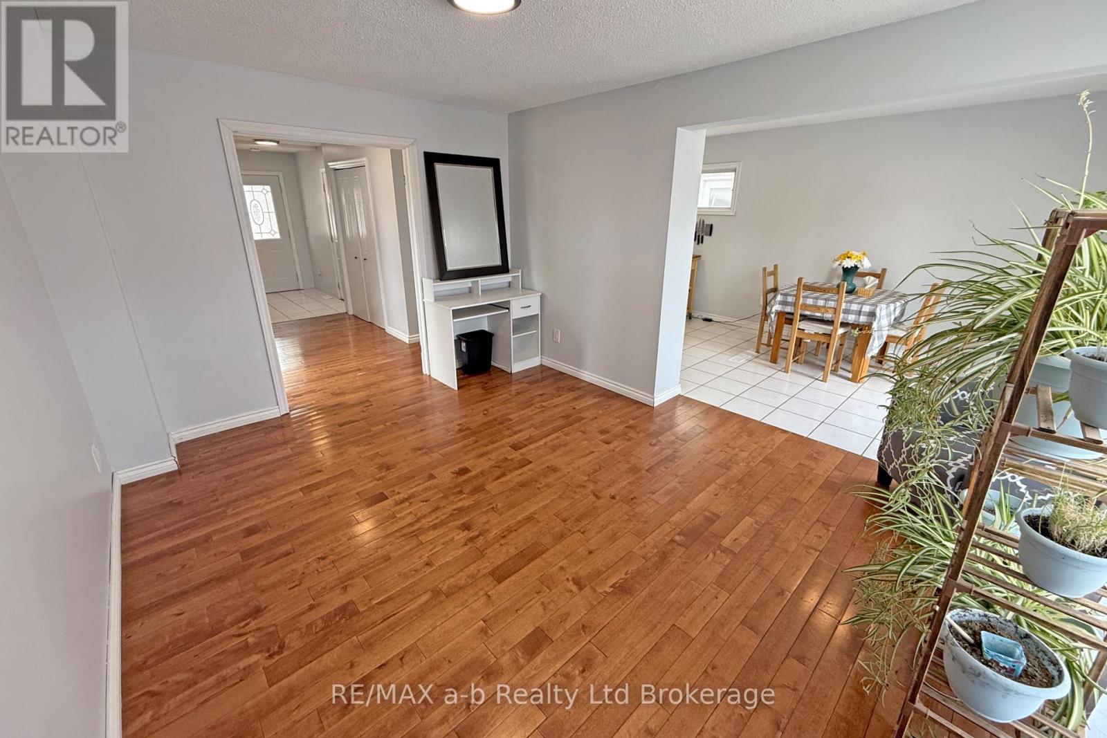 169 Diefenbaker Drive, Woodstock, Ontario  N4S 8V7 - Photo 9 - X13165448