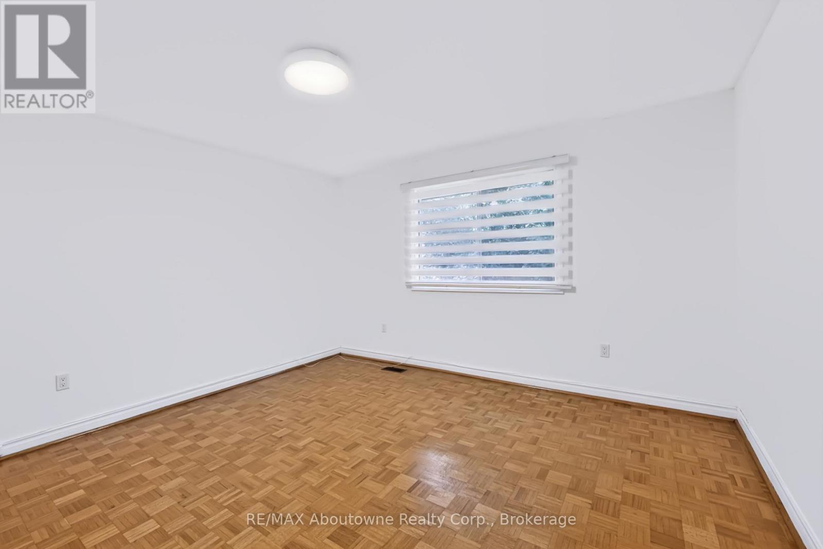 30 Birkbank Drive, Oakville, Ontario  L6J 4Y9 - Photo 23 - W13747286