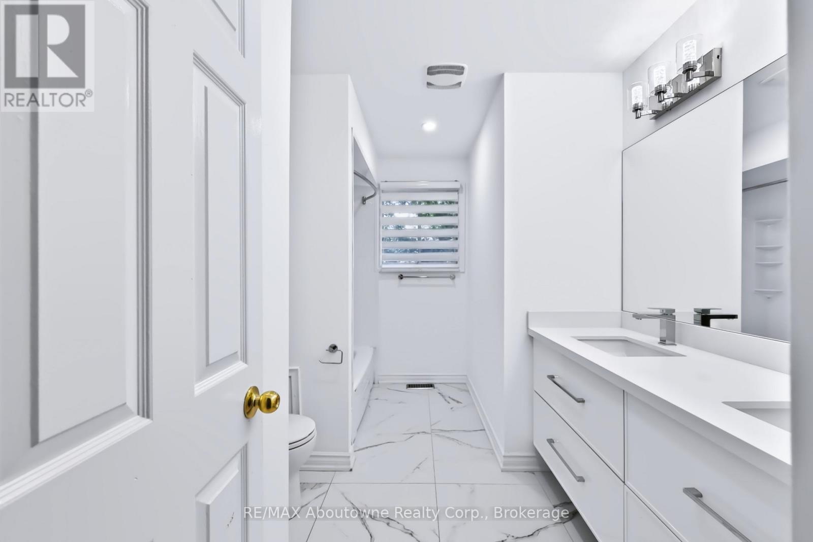 30 Birkbank Drive, Oakville, Ontario  L6J 4Y9 - Photo 27 - W13747286