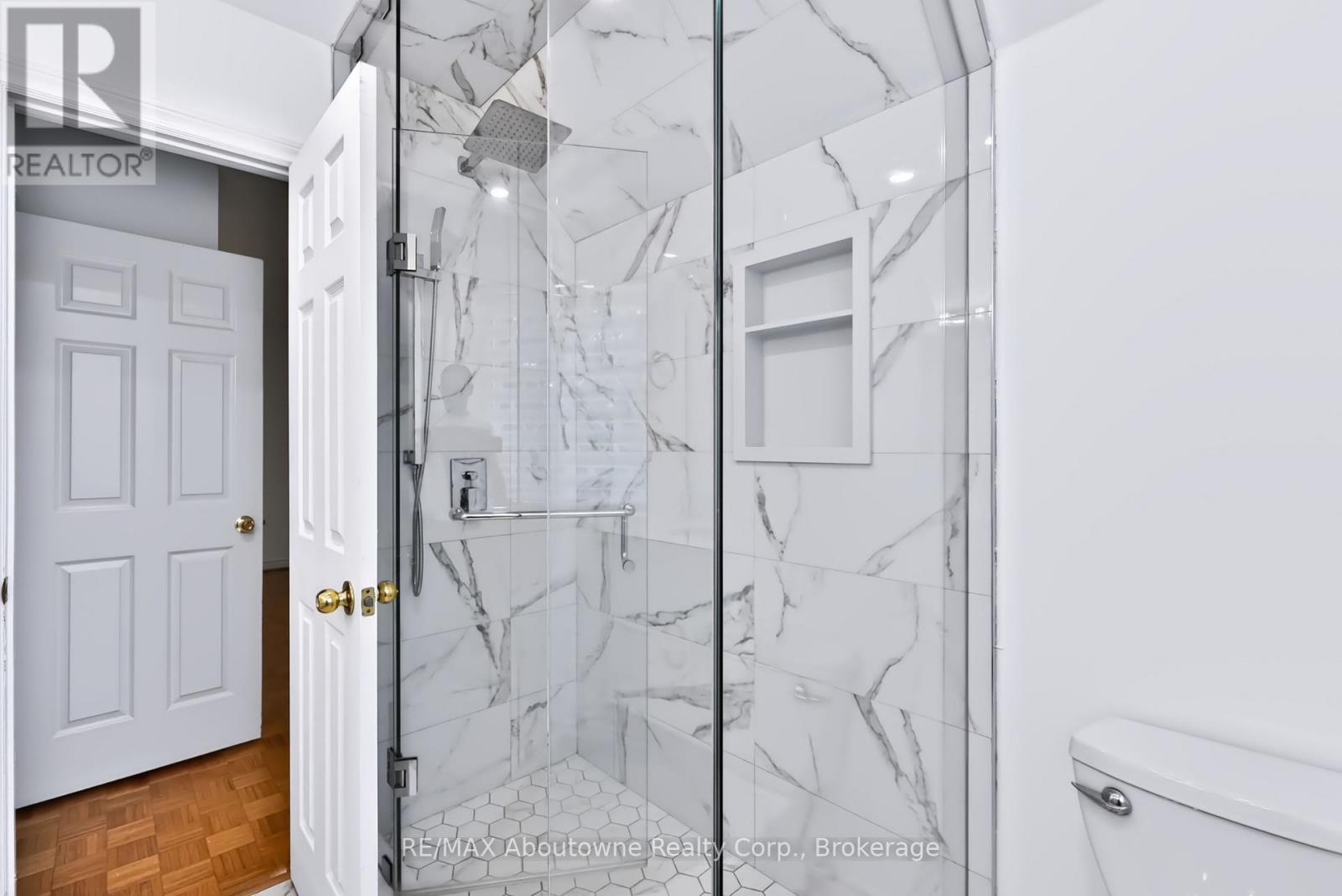 30 Birkbank Drive, Oakville, Ontario  L6J 4Y9 - Photo 28 - W13747286
