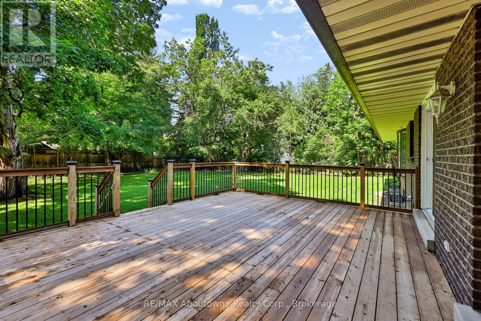 30 Birkbank Drive, Oakville, Ontario  L6J 4Y9 - Photo 37 - W13747286