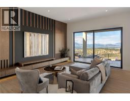1016 Emslie Street, Kelowna, British Columbia  V1W 0C3 - Photo 46 - 10383477