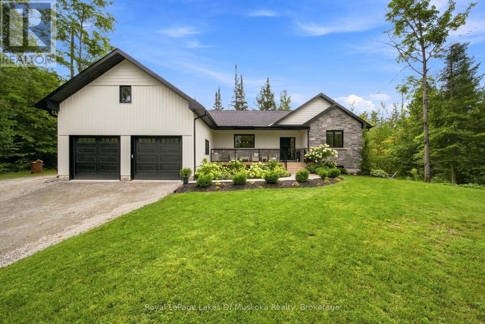 41 Meadows Avenue, Tay (Waubaushene), Ontario  L0K 2C0 - Photo 2 - S13747302