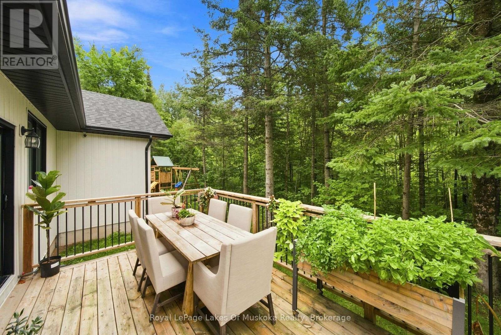 41 Meadows Avenue, Tay (Waubaushene), Ontario  L0K 2C0 - Photo 42 - S13747302