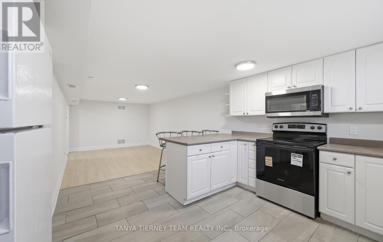 Basement - 1402 Colmar Avenue, Pickering, Ontario  L1W 1C3 - Photo 7 - E13747258