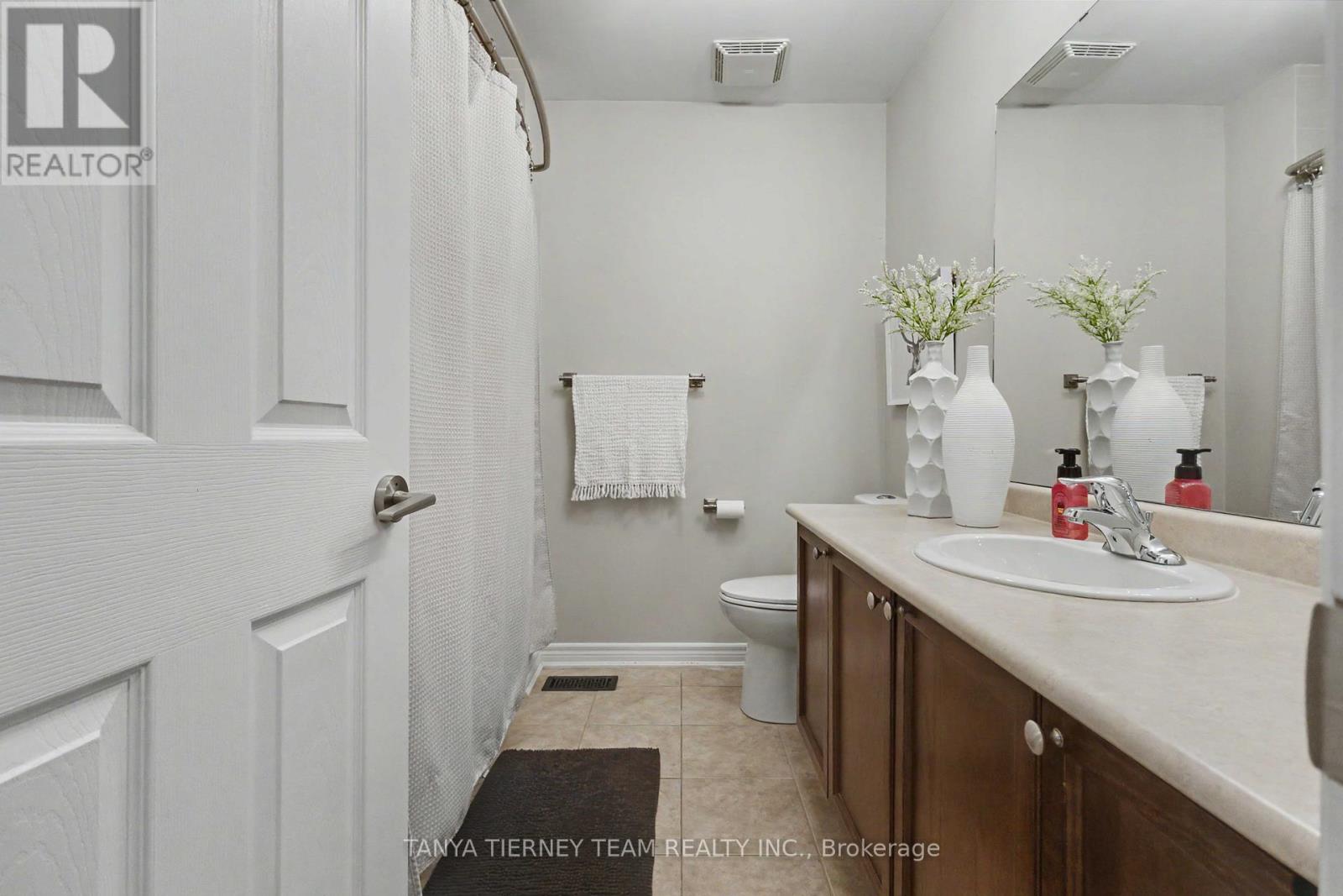 96 Mildenhall Place, Whitby, Ontario  L1M 0E4 - Photo 25 - E13747290