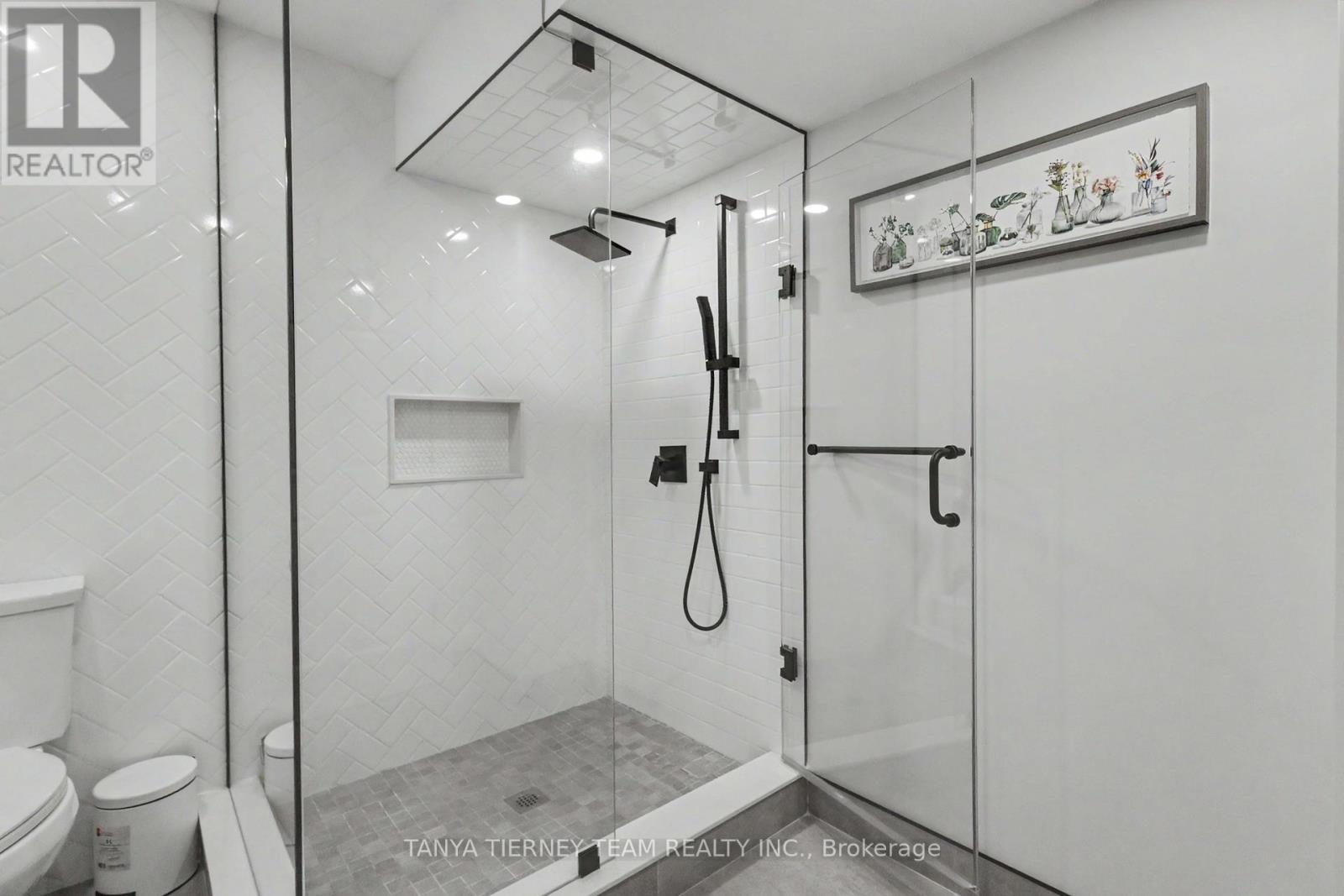 96 Mildenhall Place, Whitby, Ontario  L1M 0E4 - Photo 42 - E13747290