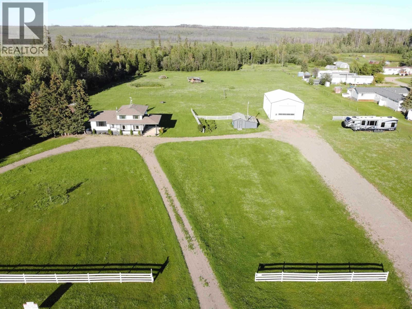 11906 Shepherds Inn Frontage Road, Fort St. John, British Columbia  V0C 1Y0 - Photo 1 - R3161705