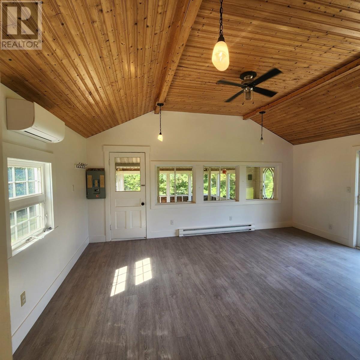 3057 Route 19, Rocky Point, Prince Edward Island  C0A 1H0 - Photo 7 - 202622489