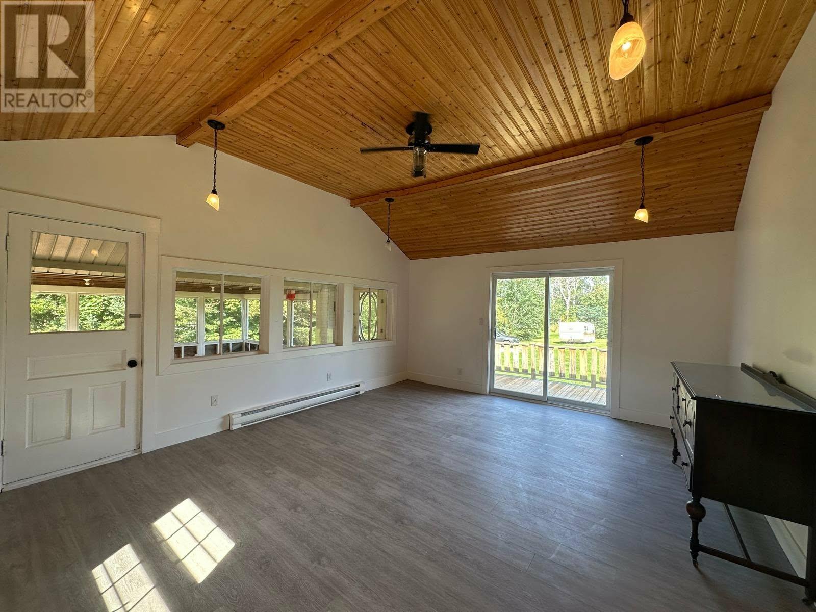 3057 Route 19, Rocky Point, Prince Edward Island  C0A 1H0 - Photo 8 - 202622489