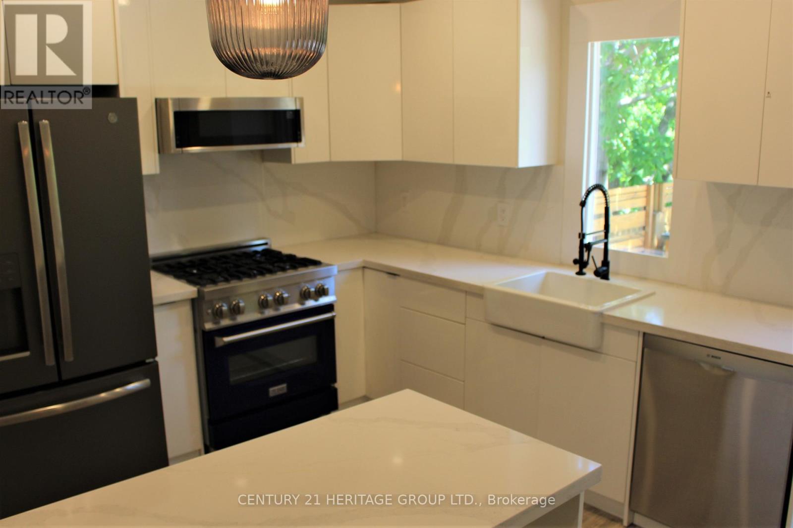 269 Prospect Street, Newmarket, Ontario  L3Y 3V3 - Photo 5 - N13747188