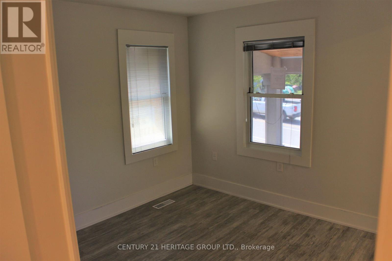 269 Prospect Street, Newmarket, Ontario  L3Y 3V3 - Photo 7 - N13747188