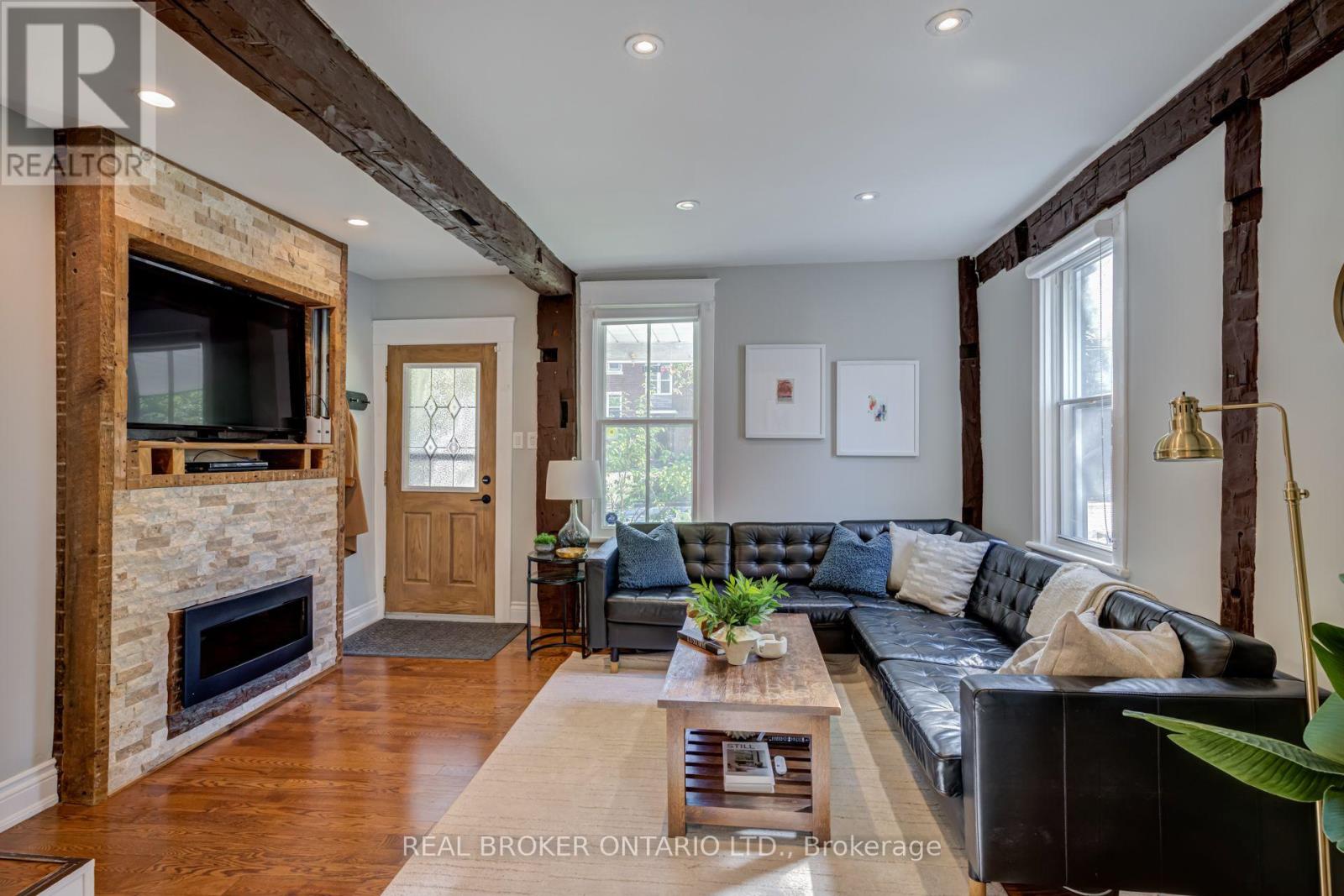 30 Elizabeth Street S, Richmond Hill (Mill Pond), Ontario  L4C 3V4 - Photo 6 - N13747198