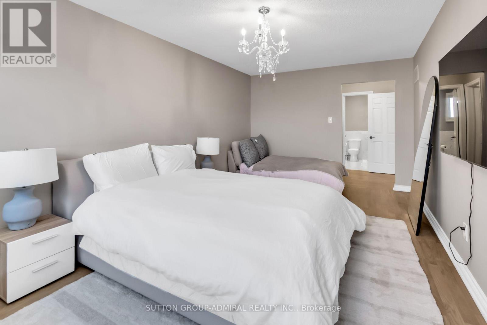 Main & 2nd - 119 Mccabe Crescent, Vaughan (Lakeview Estates), Ontario  L4J 2S6 - Photo 17 - N13747256