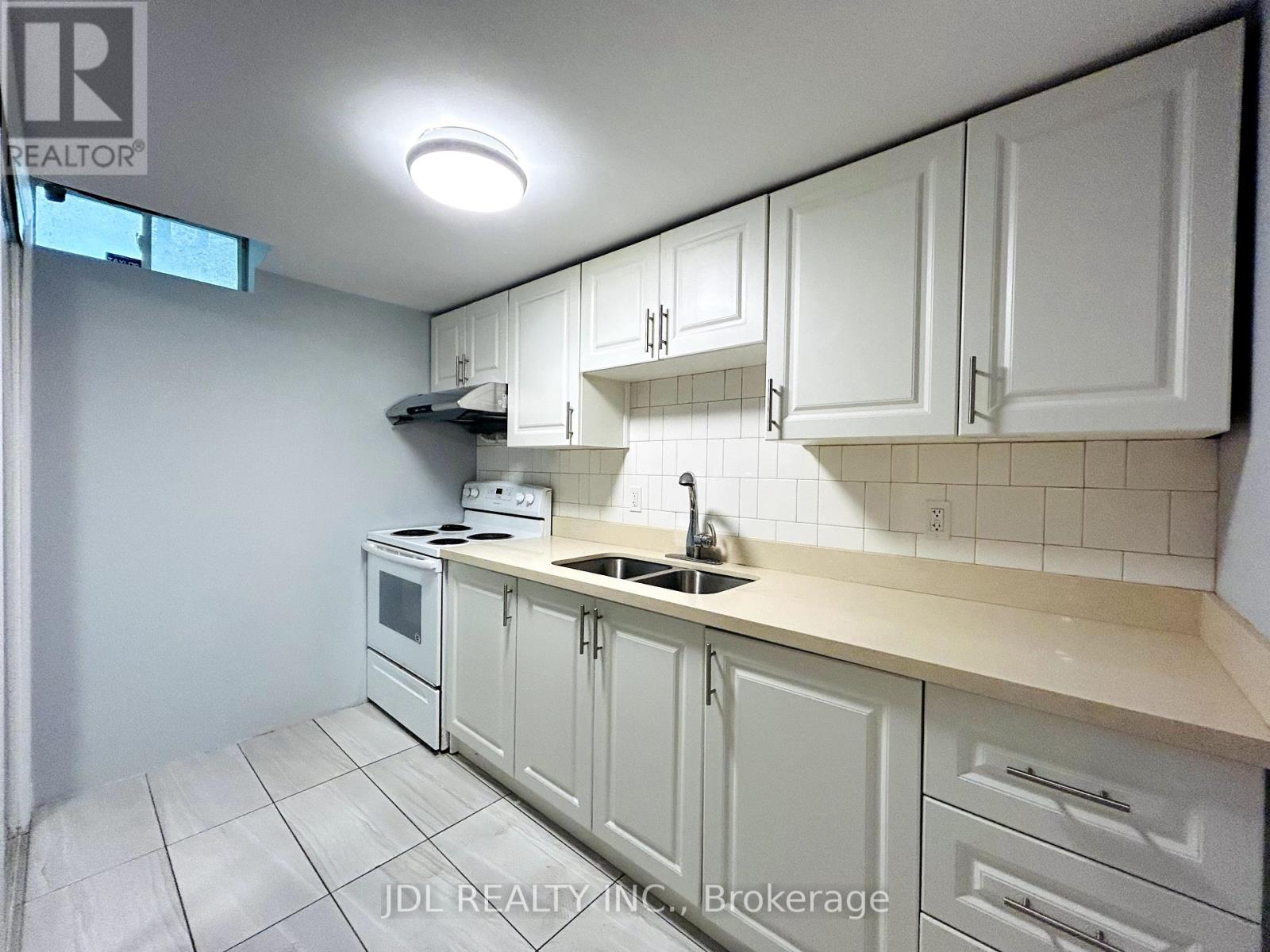 80 Caproni Drive, Vaughan, Ontario  L6A 1Y1 - Photo 28 - N13747316
