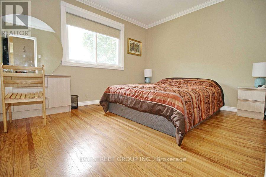 Main Fl - 324 Elmwood Avenue, Richmond Hill (Harding), Ontario  L4C 1L8 - Photo 11 - N13747324