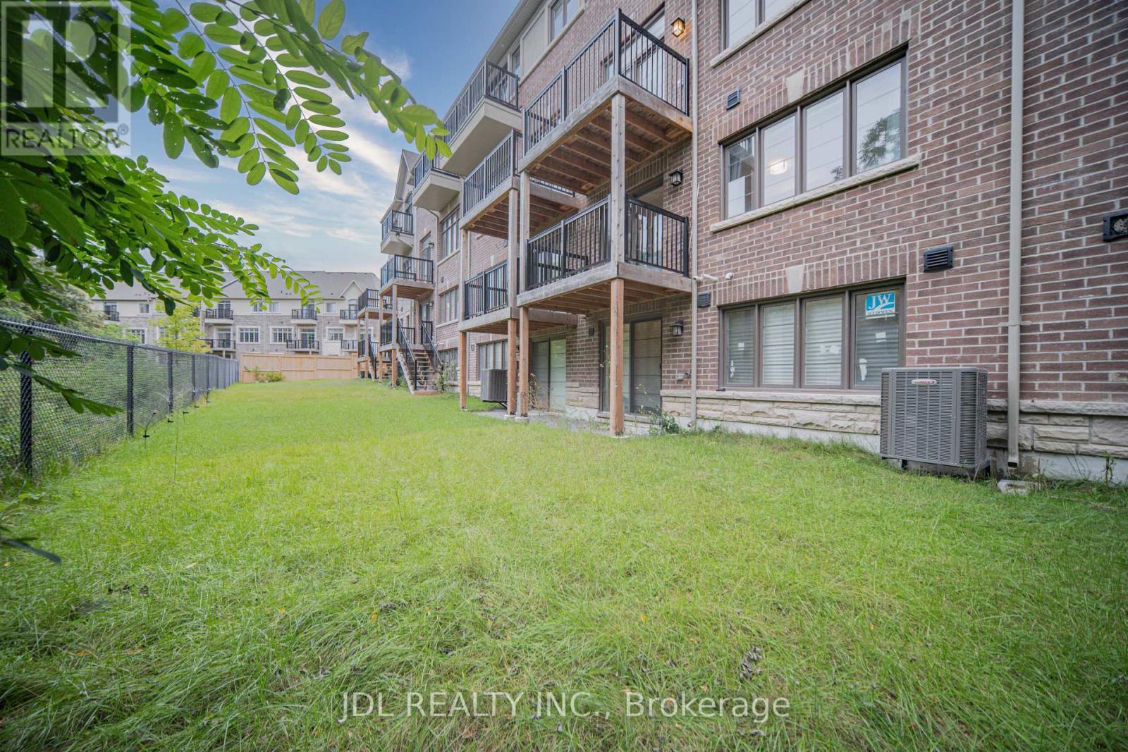 41 West Village Lane, Markham, Ontario  L6C 3L5 - Photo 47 - N13747358